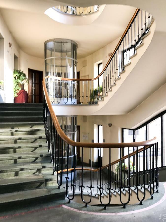 Spacious Bauhaus Icon Flat With Fitness Room In Central Buda, Close To The River And Margaret Island Будапеща Екстериор снимка